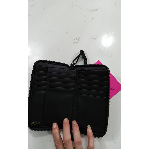 NWT Betsey Johnson black Kara wallet Quilted heart detail 7x4in zip closure glam - Picture 8 of 9